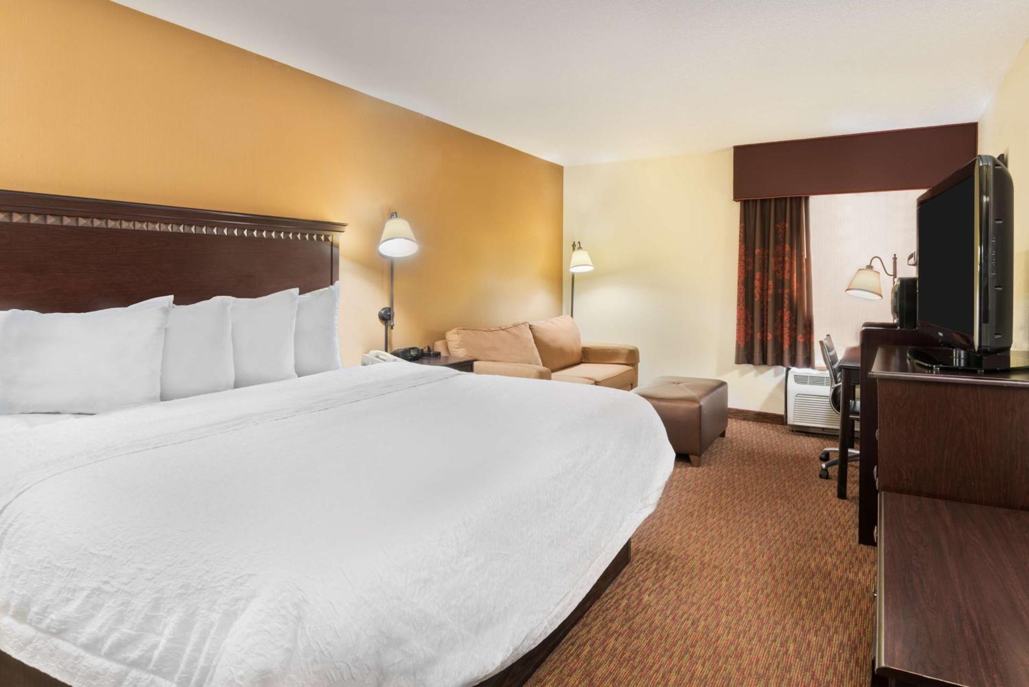 Hampton Inn Charlotte University Place Exterior photo