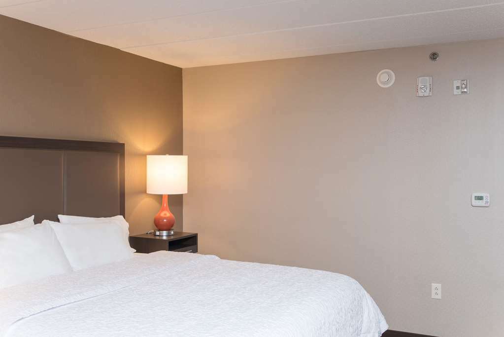 Hampton Inn Charlotte University Place Room photo