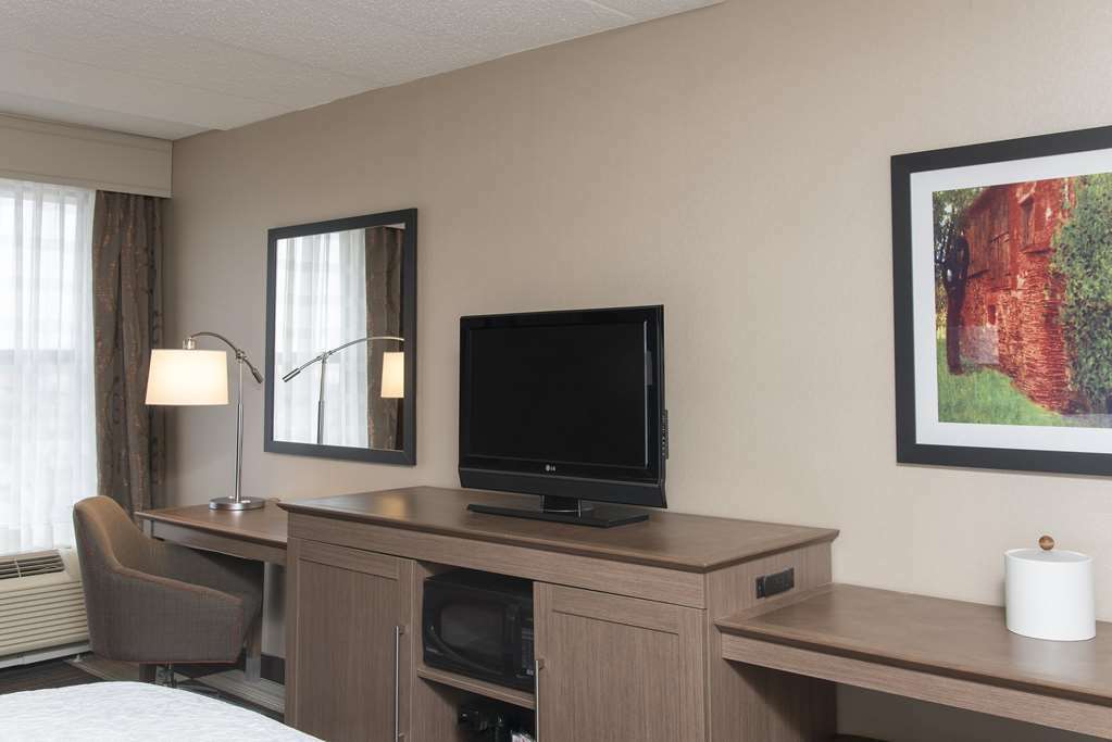 Hampton Inn Charlotte University Place Room photo